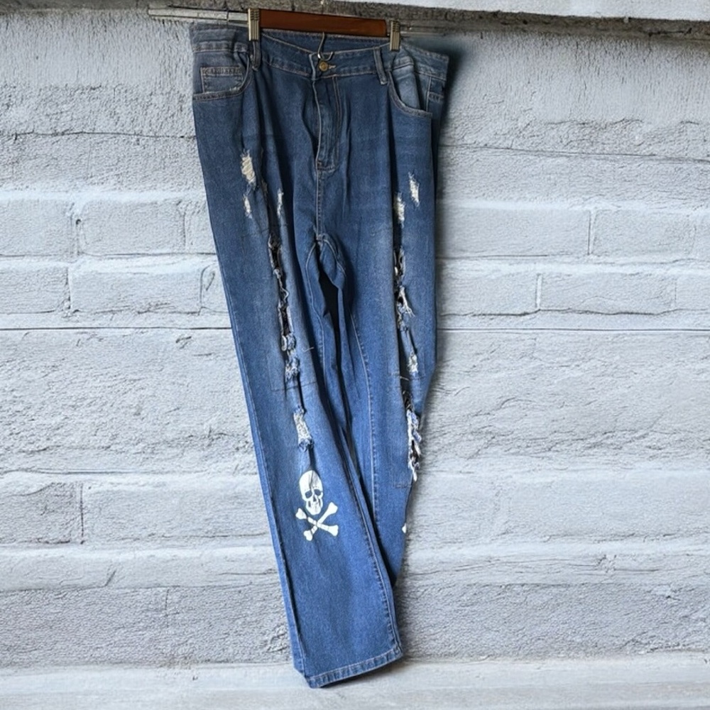 Blue Boyfriend Jeans with Distressed Details RK5n